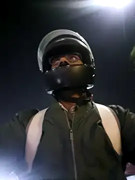 Snapshot of YoursThickDick chatting on November 18, 4:11 pm YoursThickDick online show from November 18, 4:11 pm