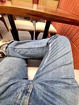 Snapshot of YoursThickDick chatting on December 2, 9:47 am YoursThickDick online show from December 2, 9:47 am