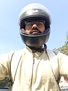 Snapshot of YoursThickDick chatting on December 15, 5:55 am YoursThickDick online show from December 15, 5:55 am