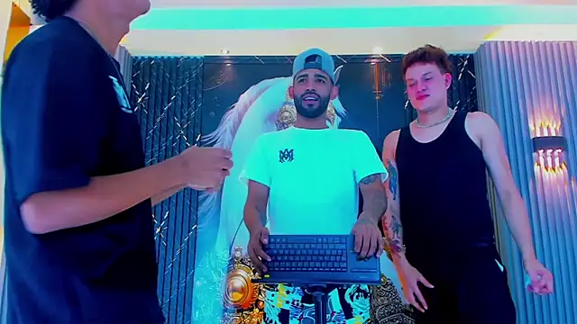 Extreme boys online show from September 27, 4:28 am