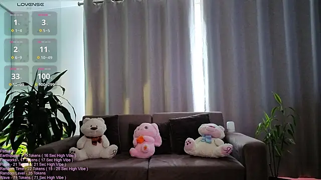 Snapshot of _LittleSammy chatting on June 9, 7:03 pm LittleSammy online show from June 9, 7:03 pm