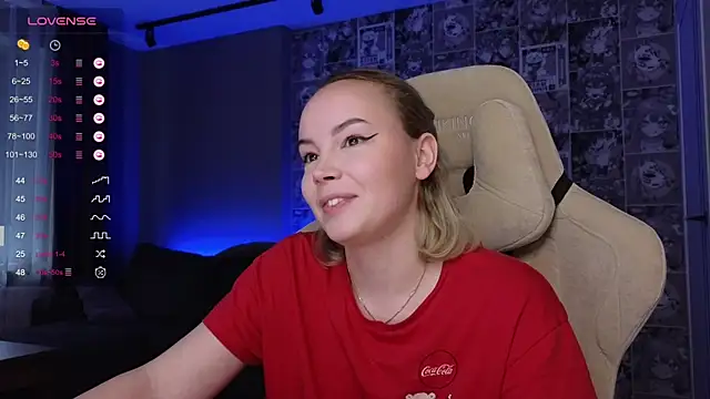 CutieGoose online show from October 27, 9:02 am