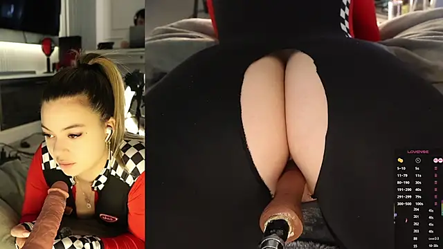 Snapshot of DlCKHEAD chatting on April 16, 9:43 am DlCKHEAD online show from April 16, 9:43 am