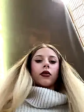 BabyAnais online show from October 16, 1:23 pm