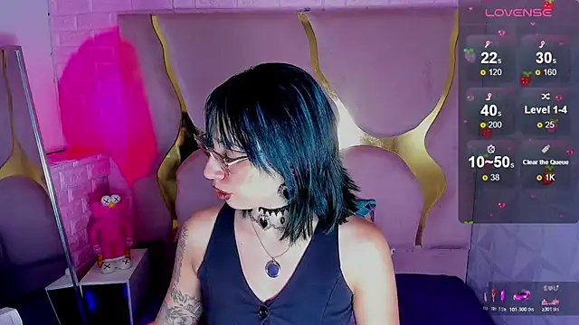 Niina Sissy online show from February 10, 4:38 am