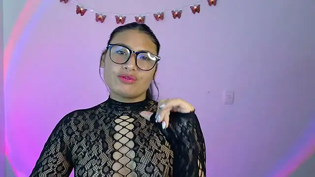 Linda andrew online show from April 1, 4:37 pm