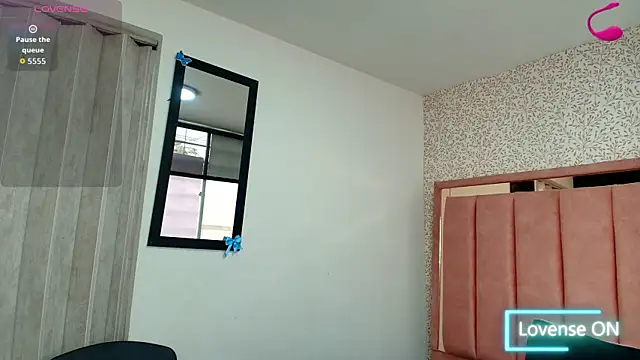 Hanna Lee   online show from March 26, 8:47 pm