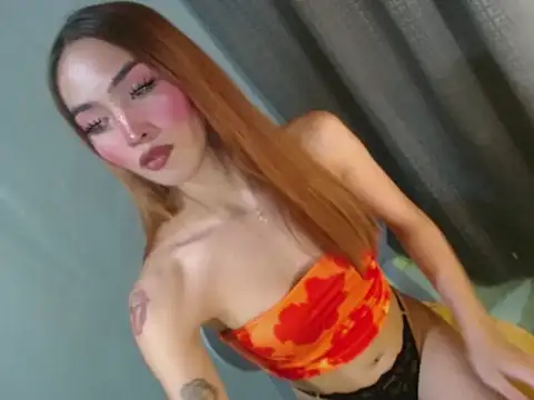 Snapshot of sweetfuckerbaby18 chatting on April 21, 2:51 am sweetfuckerbaby18 online show from April 21, 2:51 am