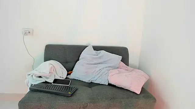 lara and danny online show from October 22, 4:18 pm