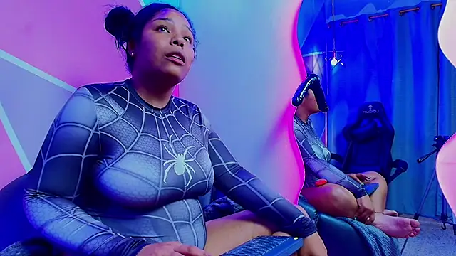 naomi campbel  online show from October 15, 1:55 pm