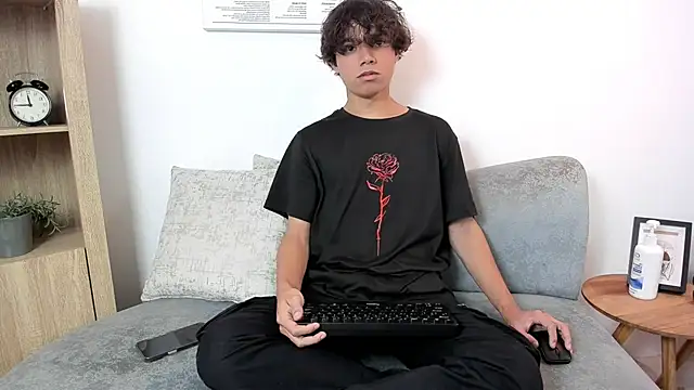 Snapshot of Honeymoon_sariel chatting on October 12, 7:57 pm Honeymoon sariel online show from October 12, 7:57 pm