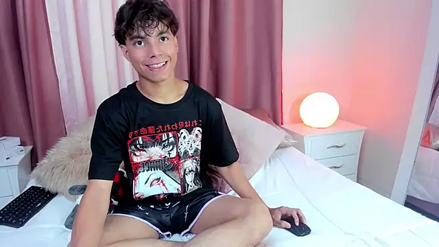 Snapshot of Honeymoon_sariel chatting on October 29, 9:05 pm Honeymoon sariel online show from October 29, 9:05 pm