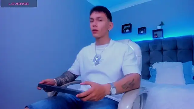 Thomas moon online show from November 30, 2:10 pm