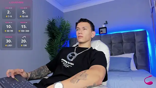 Thomas moon online show from March 29, 1:44 pm