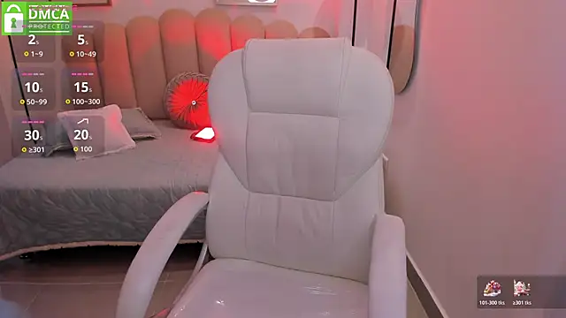 Karliie kloss  online show from November 28, 4:48 am