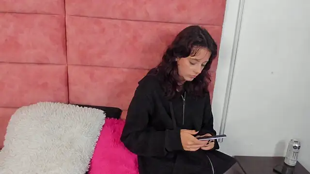 HellAndDante  online show from October 12, 11:37 pm