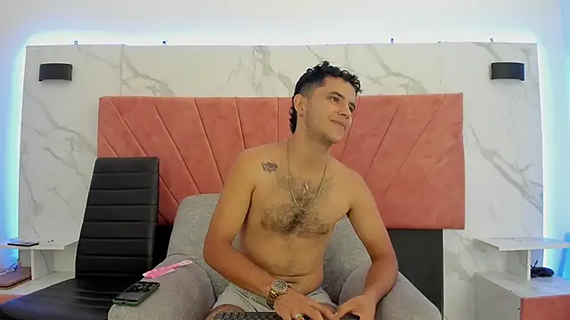 HellAndDante  online show from December 16, 5:18 pm