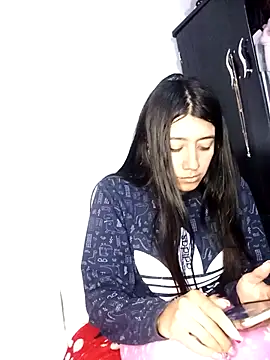 Snapshot of Madow_Lu chatting on October 13, 12:27 pm Madow Lu online show from October 13, 12:27 pm