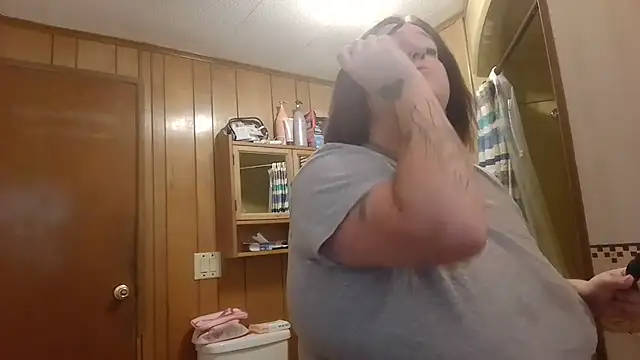 Snapshot of vanessraine chatting on September 10, 8:31 pm vanessraine online show from September 10, 8:31 pm