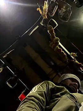 meralund9inch online show from February 14, 11:01 pm