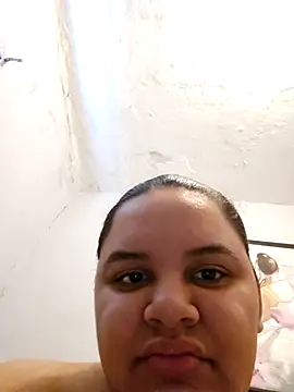 Snapshot of Gorditasexy2000 chatting on February 26, 3:11 pm Gorditasexy2000 online show from February 26, 3:11 pm