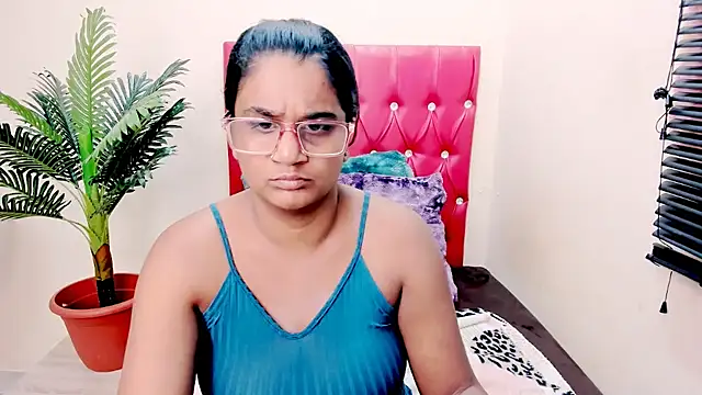 Strawberry Lips online show from November 20, 4:12 am