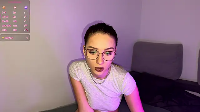 ScarlettSmithX online show from November 20, 8:30 pm