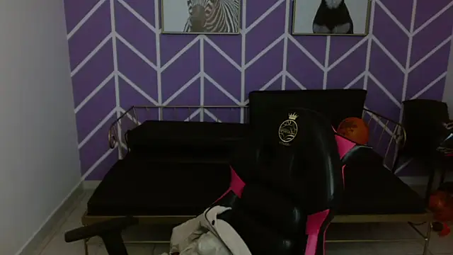 Adhara Kitten online show from November 12, 1:11 pm