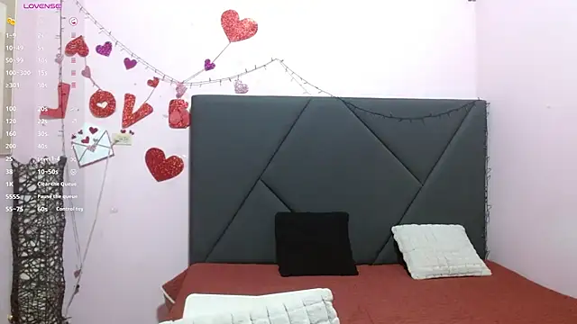 Snapshot of pamela_echeverria chatting on June 9, 11:11 am pamela echeverria online show from June 9, 11:11 am