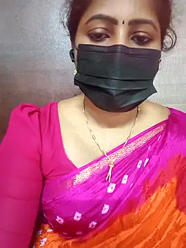 Snapshot of vasundhara26 chatting on April 4, 8:45 am vasundhara26 online show from April 4, 8:45 am