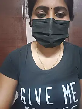 Snapshot of vasundhara26 chatting on July 8, 5:50 pm vasundhara26 online show from July 8, 5:50 pm