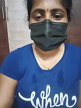 Snapshot of vasundhara26 chatting on July 10, 7:38 pm vasundhara26 online show from July 10, 7:38 pm