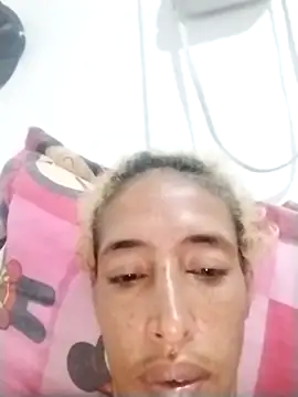 Snapshot of catrina_love chatting on June 22, 1:08 pm catrina love online show from June 22, 1:08 pm