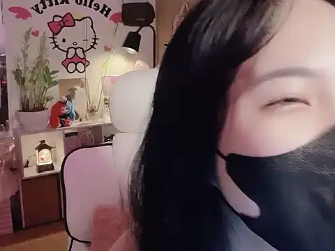 keelinnn19 online show from February 20, 4:18 pm