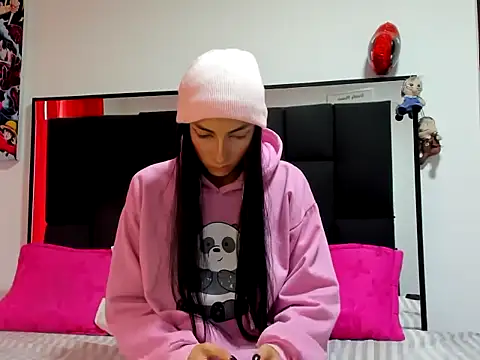 xamila muaa online show from November 13, 12:26 pm