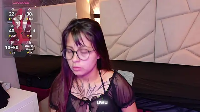 sophiaa 7 online show from October 10, 11:20 am