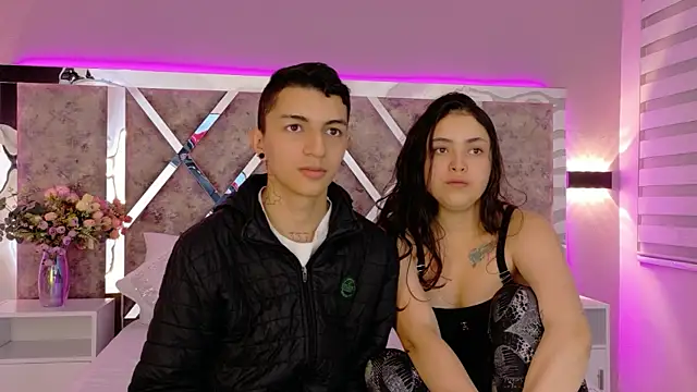 NickandAbby  online show from November 24, 11:43 am