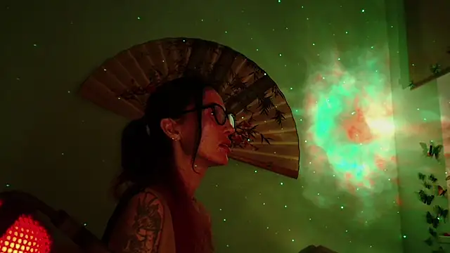 KiotoShine online show from February 4, 7:42 pm