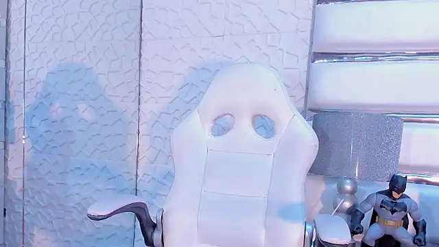 TatiLee online show from December 22, 12:46 pm