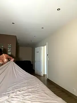 spycyfanny online show from October 13, 10:15 am