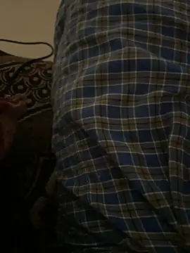 Loverboyjillu online show from December 22, 11:40 am