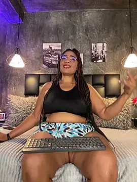 Snapshot of aranzzalatin chatting on February 23, 12:02 pm aranzzalatin online show from February 23, 12:02 pm