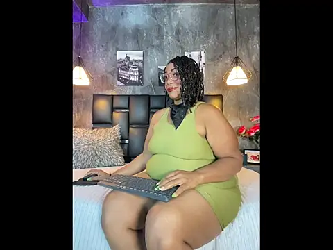 Snapshot of aranzzalatin chatting on March 1, 11:56 am aranzzalatin online show from March 1, 11:56 am