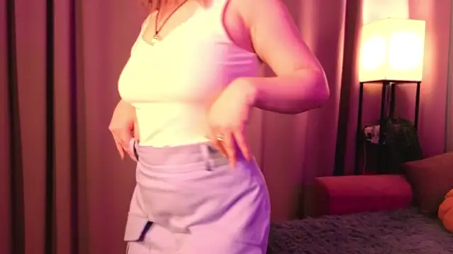 MeghanEdge online show from October 7, 8:11 am