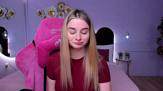 SweetyLicky online show from November 8, 4:18 pm