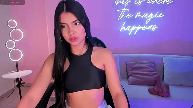 MiaLaurence online show from February 22, 11:53 am