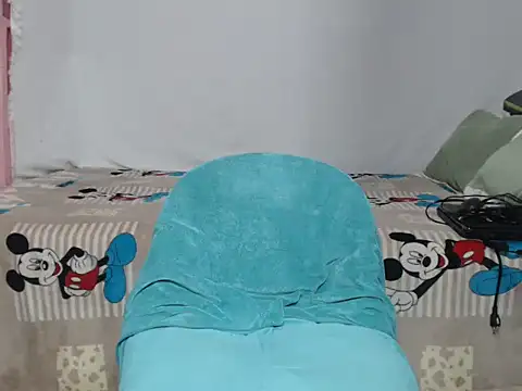 JustineKurt21 online show from September 18, 5:53 am