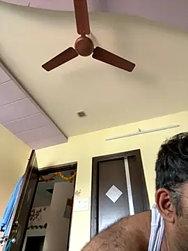 Snapshot of TELUGU-HYDDICK4u chatting on November 20, 9:31 am TELUGU-HYDDICK4u online show from November 20, 9:31 am