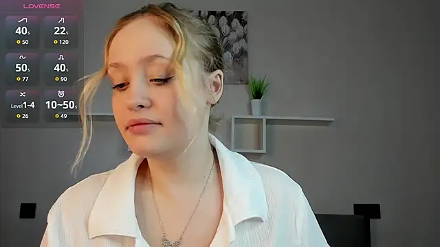 Julliakoill online show from November 20, 8:25 am