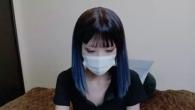 sarina at online show from May 20, 9:26 am